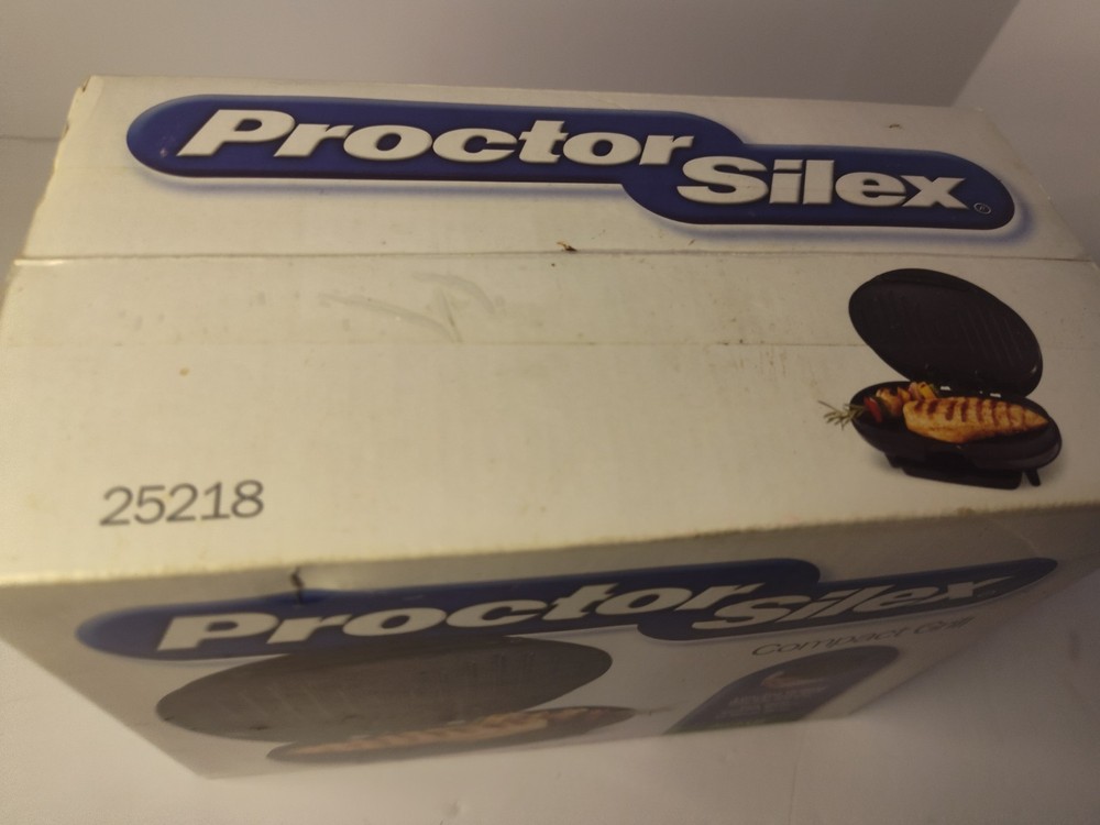 Proctor Silex Compact Grill 25218 New Sealed 2004 Nonstick Surface Easy Clean