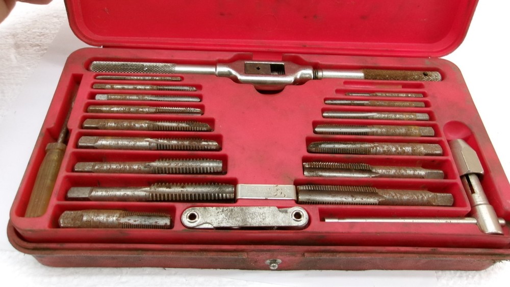 Blue Point tools TD2425 SAE tap and die set USA