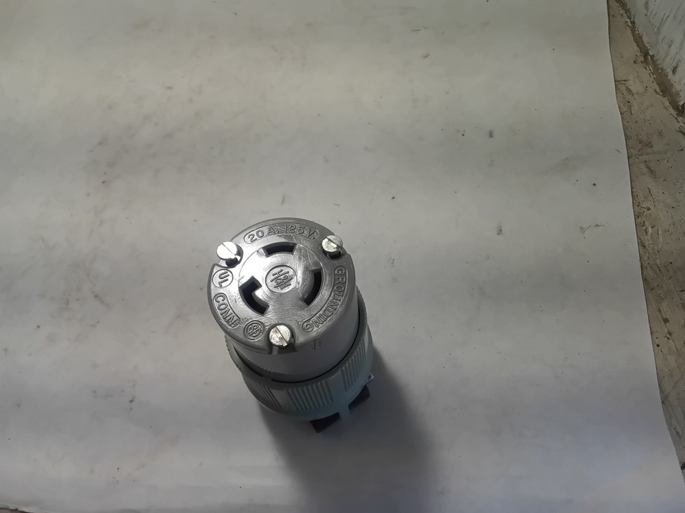 Cooper Crouse-Hinds 6204 Locking Connector (G10E)