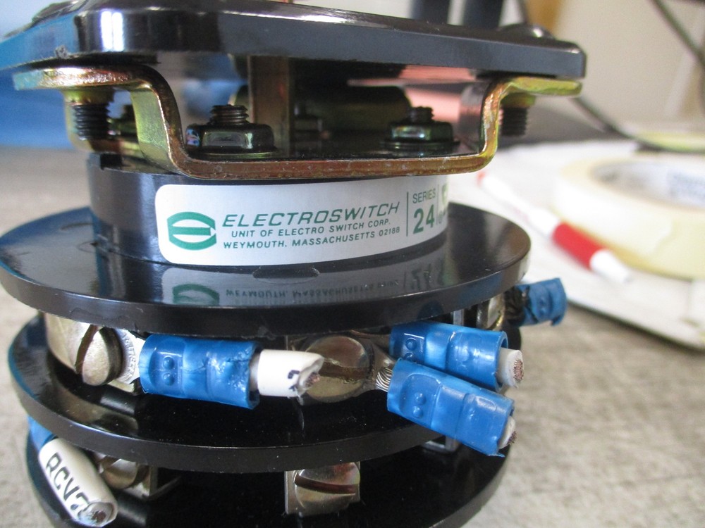 Electroswitch Series 24 Synch Switch Rotary Switch 24202B Used