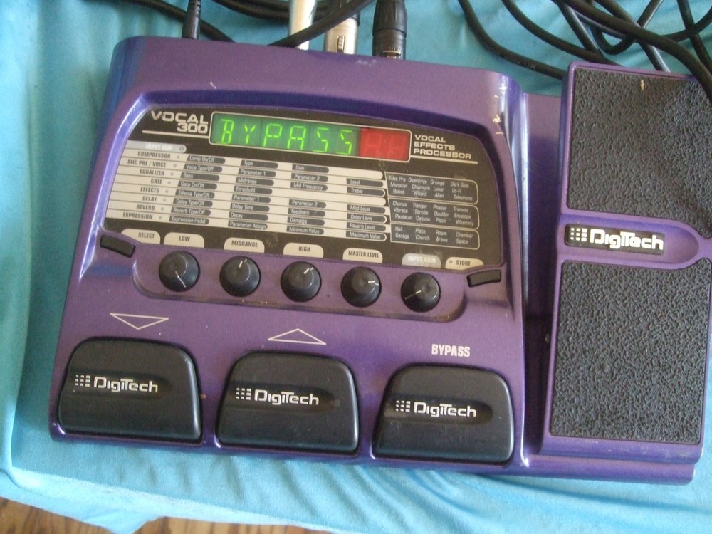 DigiTech Vocal300 Vocal Effects Processor w/AUDIX OM5/CABLES & AC ADAPTOR