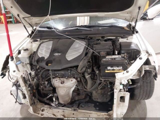 CADENZA 2016 Glove Box 4967996