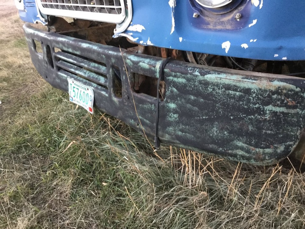 GMC ASTRO 1 PIECE STEEL Bumper - Used