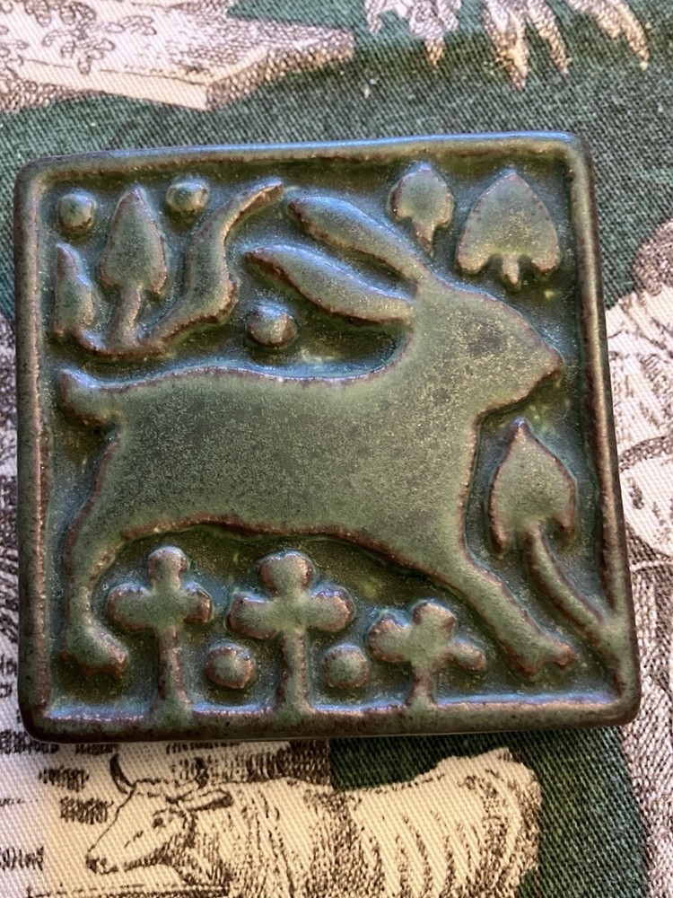 Motawi Rabbit Bunny Tile Green