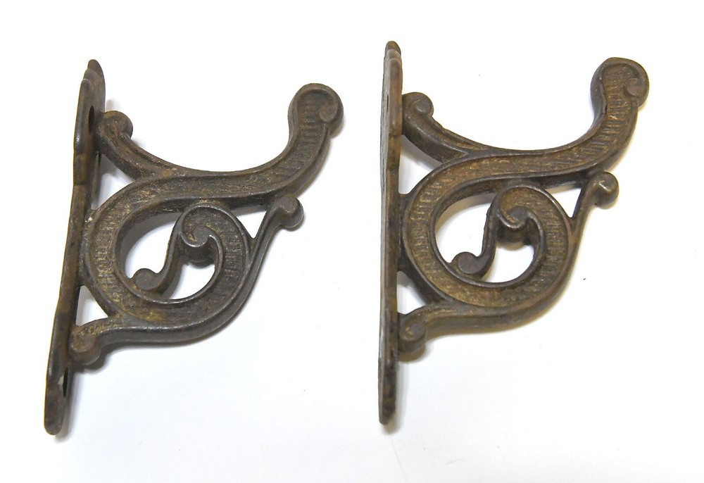 2 VINTAGE METAL WALL MOUNT HAT OR COAT HOOKS