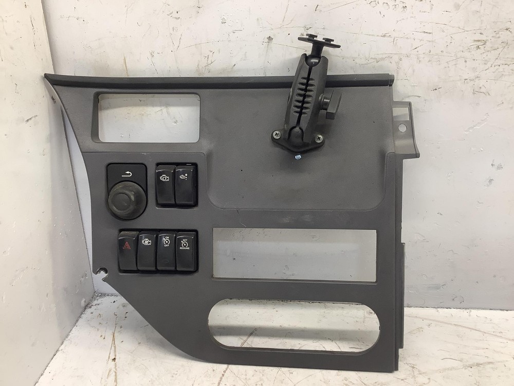 2013-2022 Peterbilt 579 SWITCH Dash Panel - Used