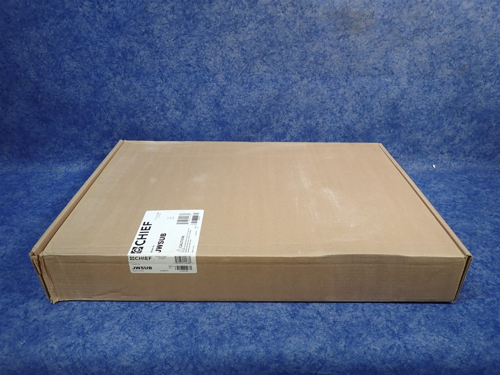 NEW Chief JWSUB Medium Flat Panel Single Arm Wall Display Mount (Q23)