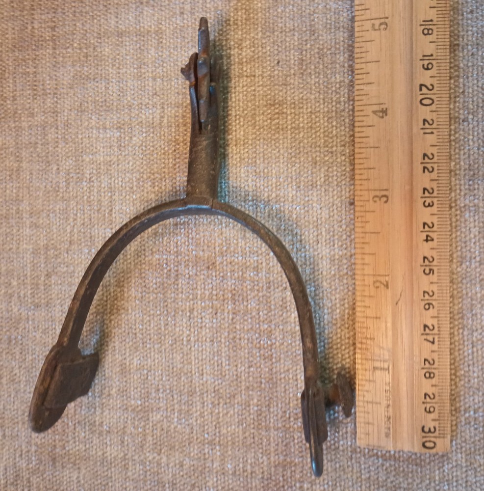 3 Old Spurs / singles / rusty / CHARACTER