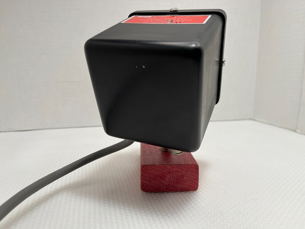 Solid State-High Speed Counter 6 Digit L.J. Engineering H.B. Cali. Model 337