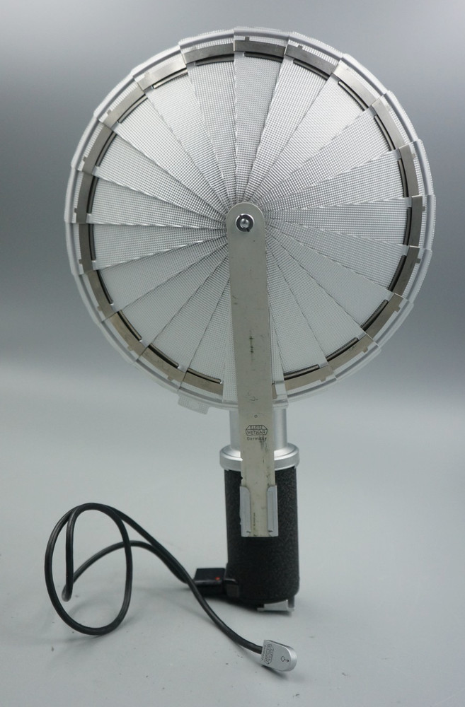 Leitz Leica CEYOO F Synchronization Flash #833