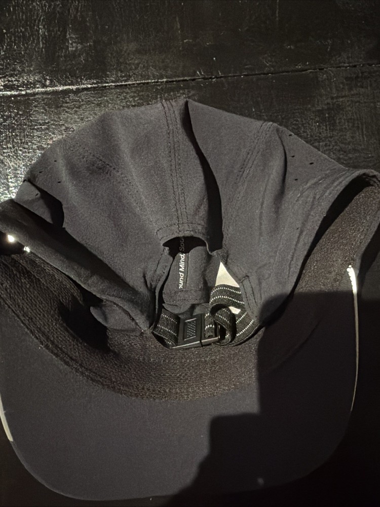 ASICS PERFORMANCE RUNNING CAP Black Size: M/L Men