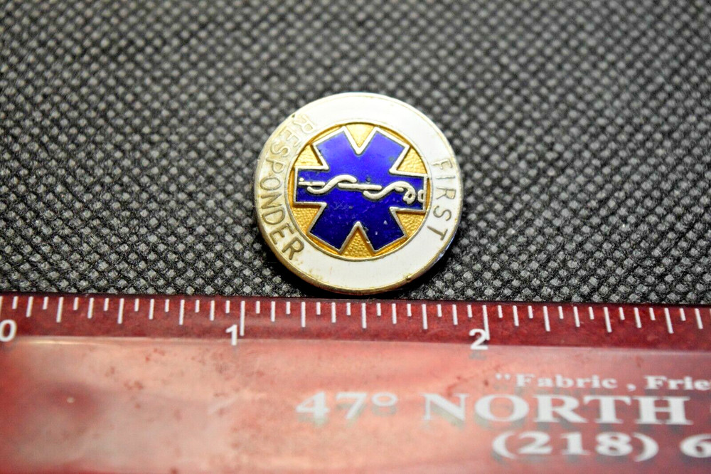 First Responder Medical Pin (04577)