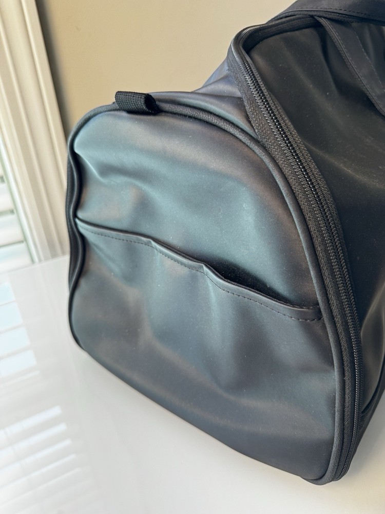 stitch golf ultimate garment bag EUC