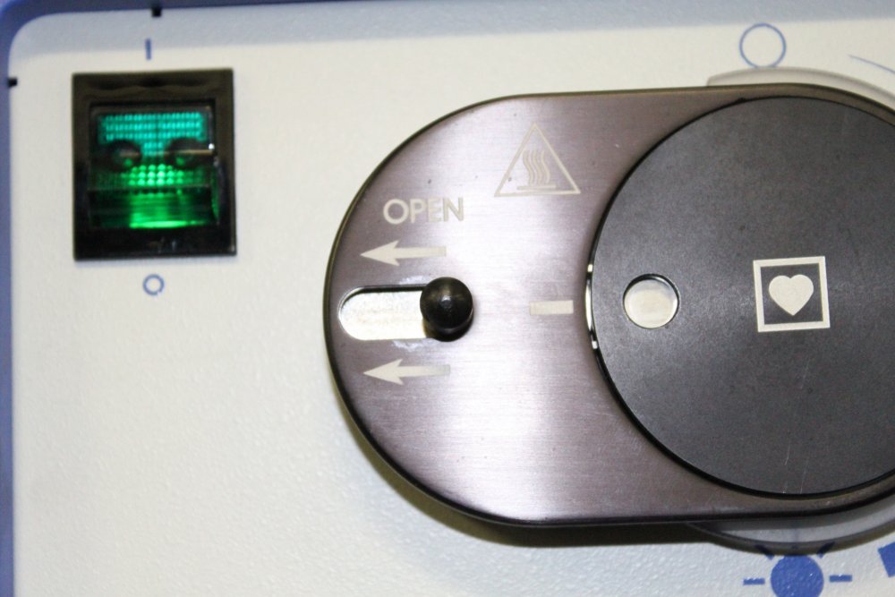 Acueity A300 Light Source