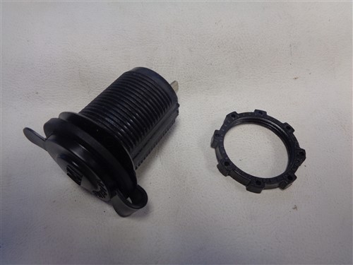 12 VOLT SOCKET BLACK MARINE BOAT