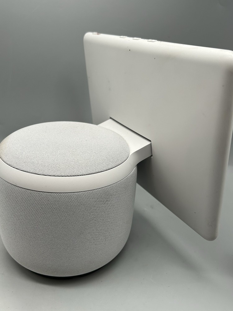 Amazon Echo Show 10 (3rd Gen) Smart Speaker - White - Tested (T4E4AT)