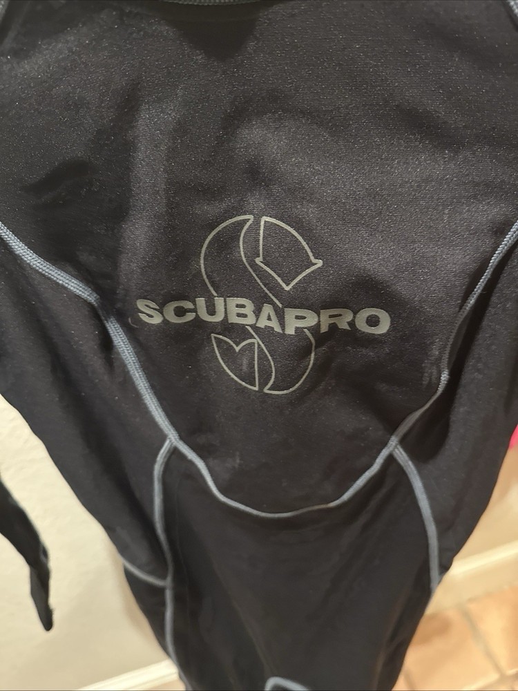 Scubapro Oneflex wetsuit, size S- Good Condition