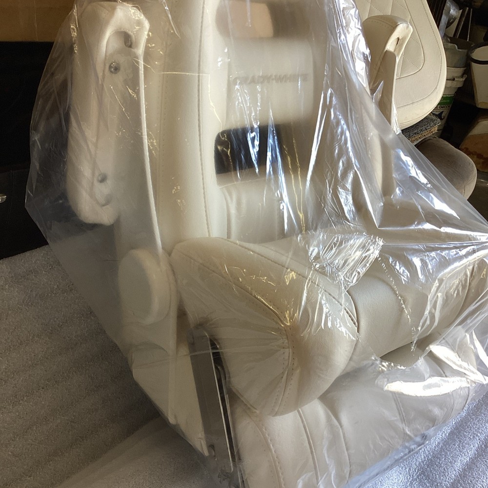 Grady White Command Elite Helm Seat