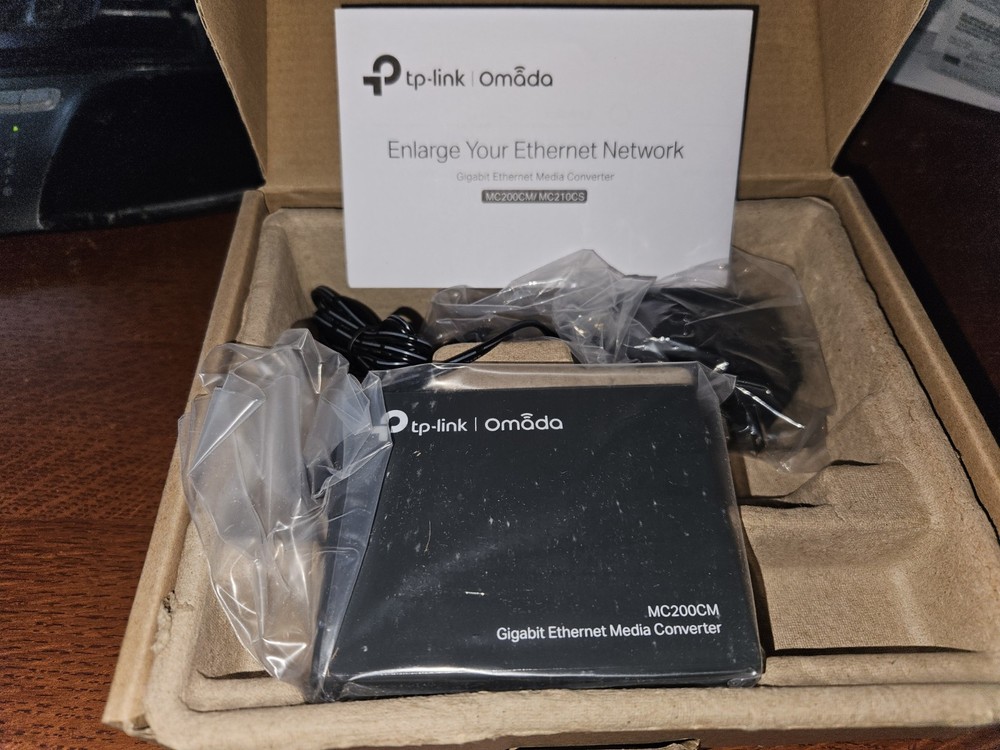 TP-Link Omada MC200CM Gigabit Multi-Mode Media Converter