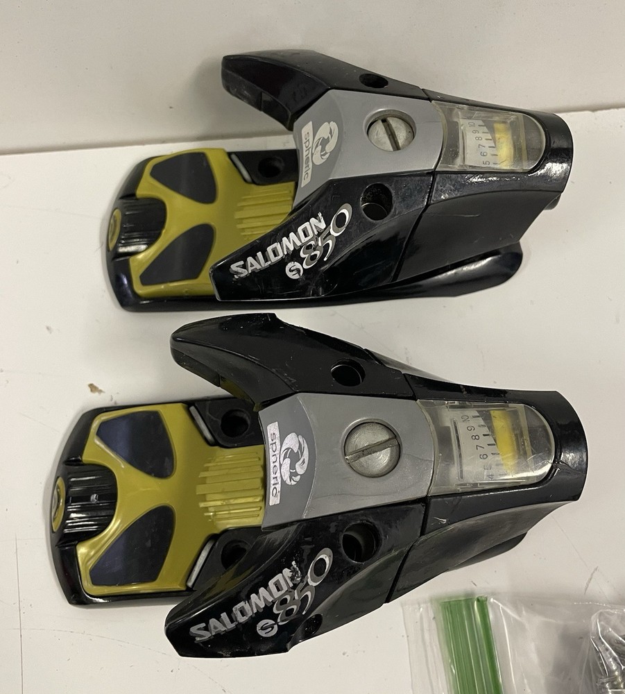 Salomon S850 Downhill Ski Bindings - Synchro Center