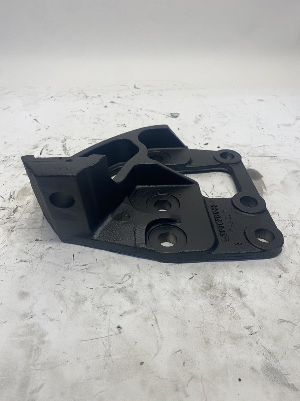 Cummins X15 Engine Mount 3606385C2 (548-12865)
