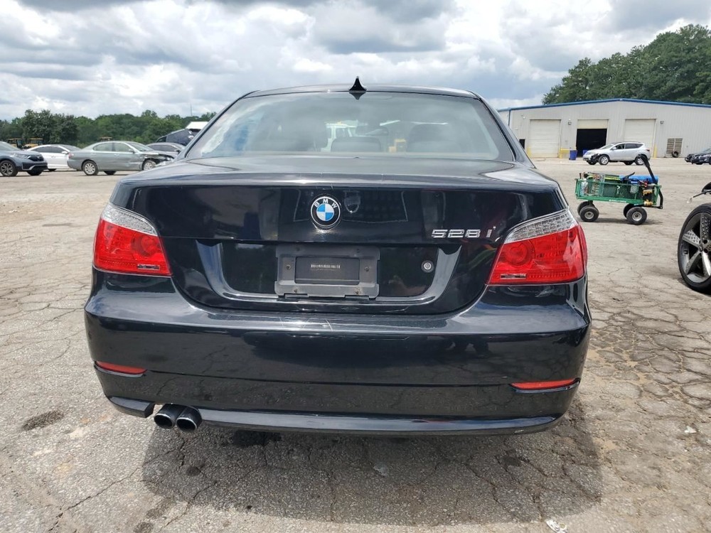 528I 2010 Glove Box 4747749