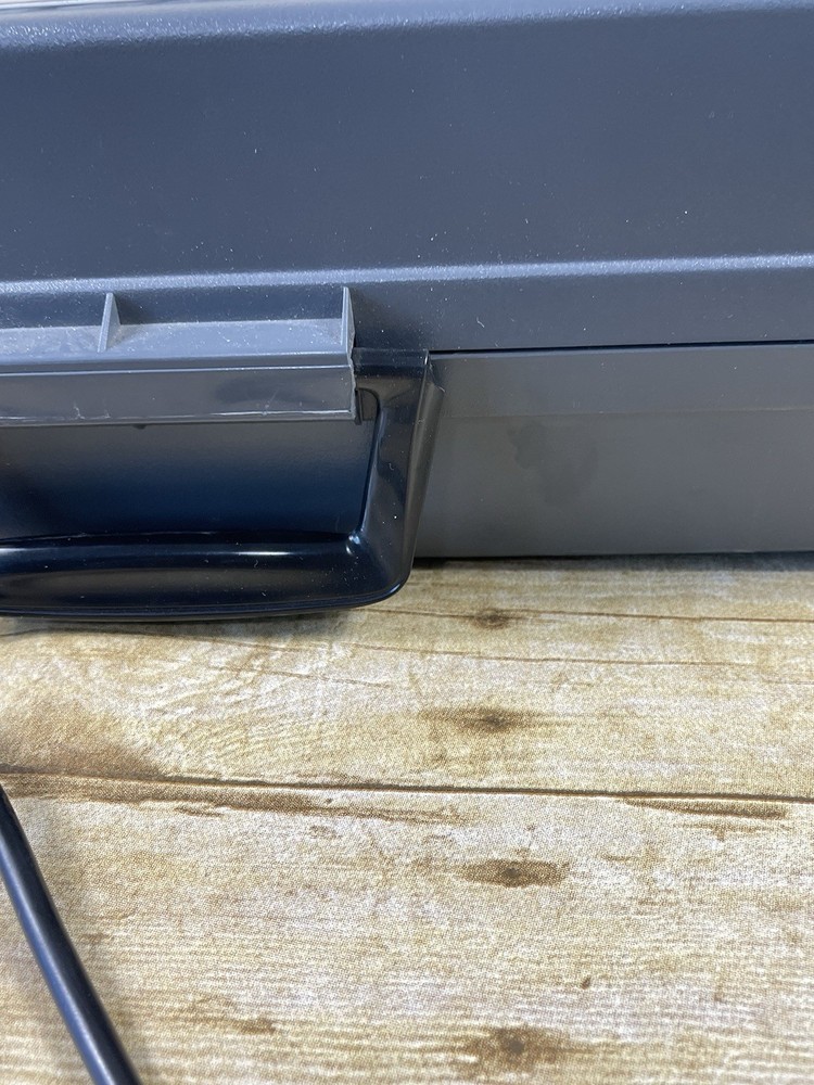 3M 2000 AG Compact Portable Overhead Projector w/ Manual - Read Desc