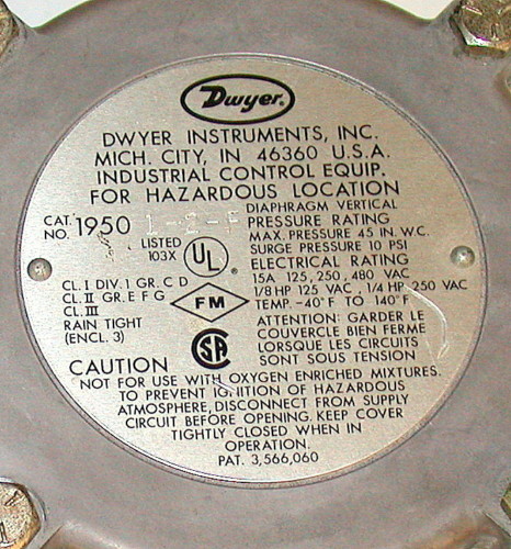 NEW DWYER EXPLOSION PROOF PRESSURE SWITCH MODEL 1950
