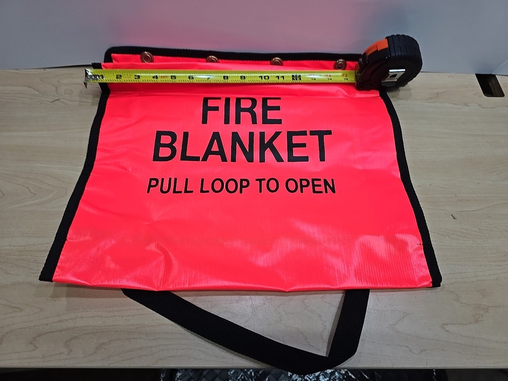 12 Vinyl Wall Mount Case Fire Blanket Quick Access Pull Emergency Bag Heavy NEW