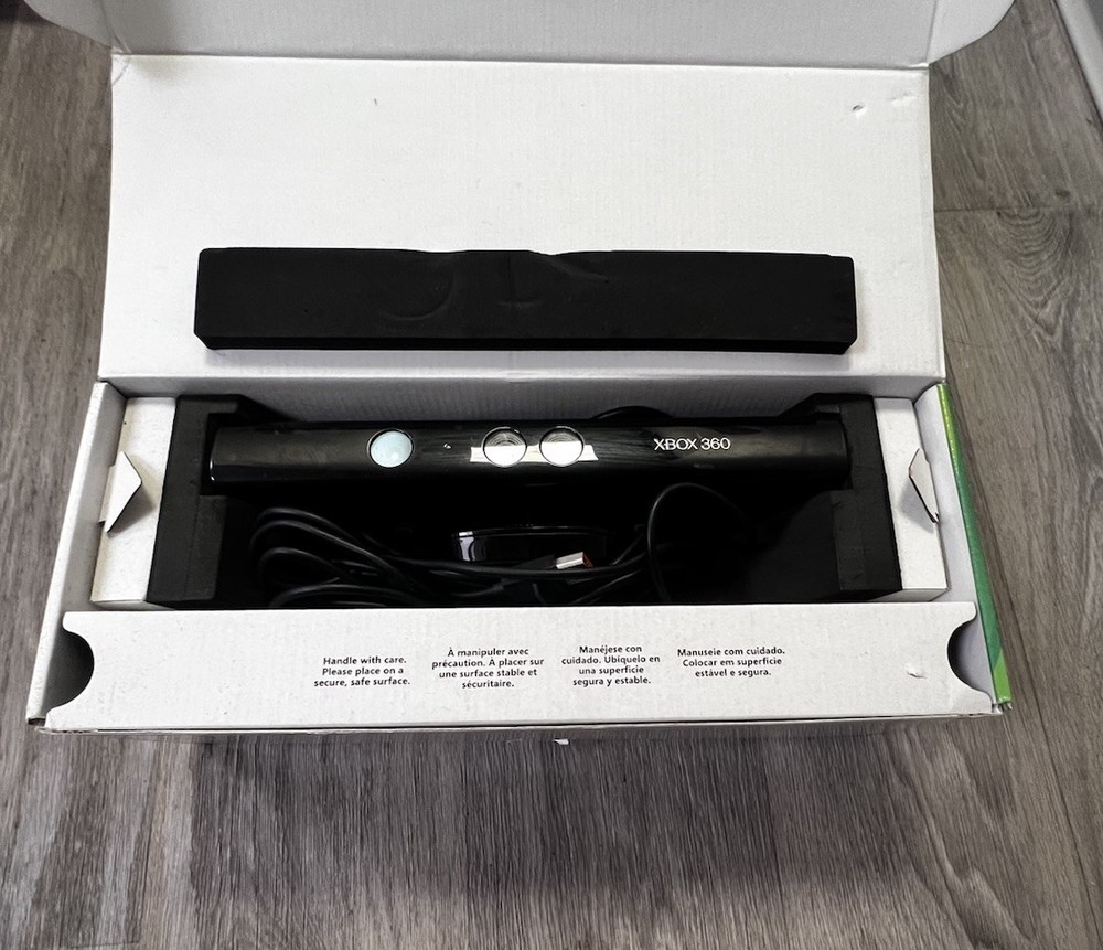 Microsoft LPF-00004 Motion Sensing Gaming Controller For Xbox 360