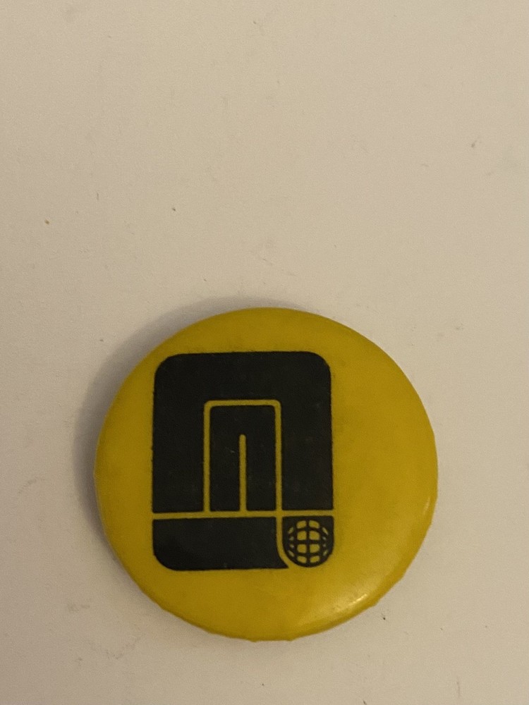 Advertising Pin Back Button P94