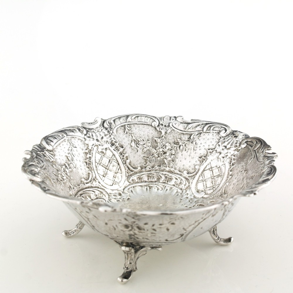 Ornate German Solid Sterling Silver Bowl. Hanau. 1900.