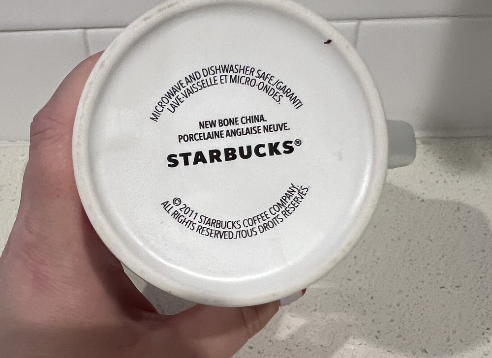 2011 Starbucks 16oz Holiday Mug