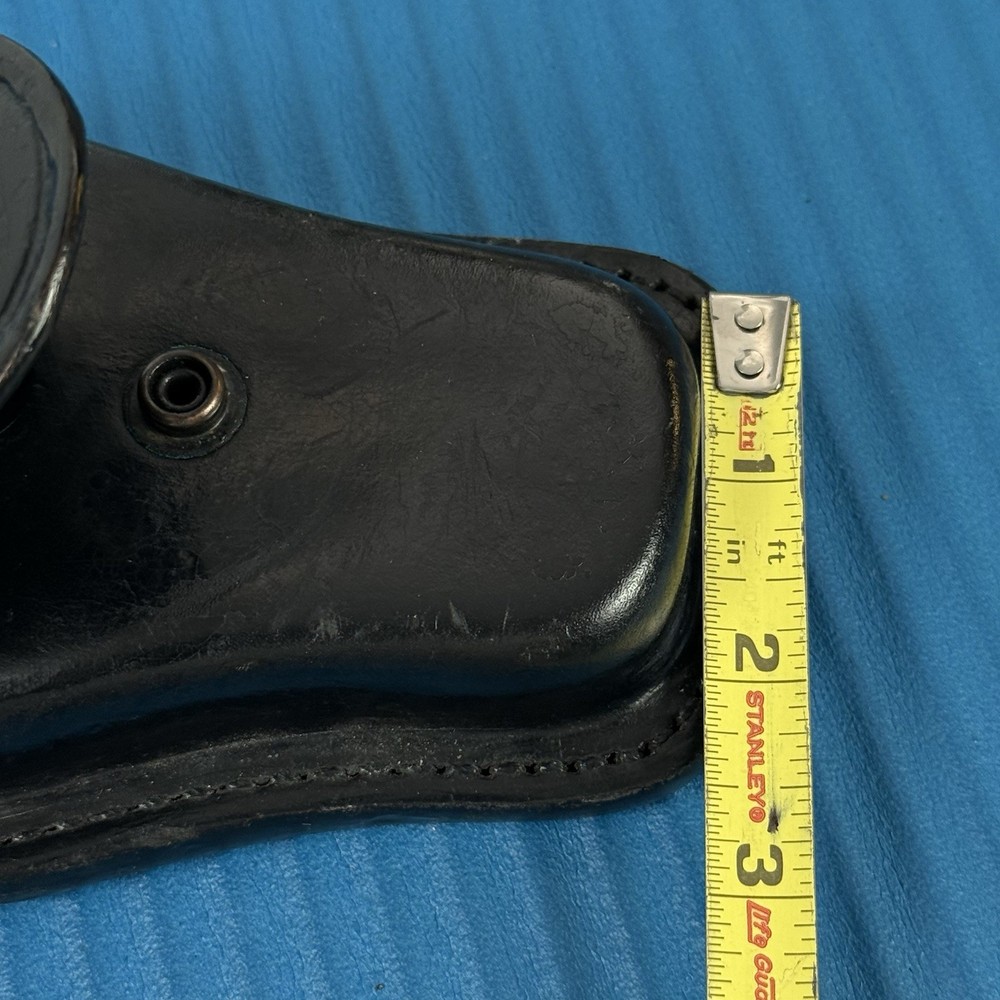 Aker 501 Handcuff Pouch Holder Black Leather Security Belt Loop
