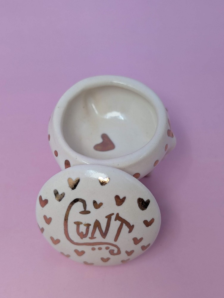 Tiny Cunty Pillbox