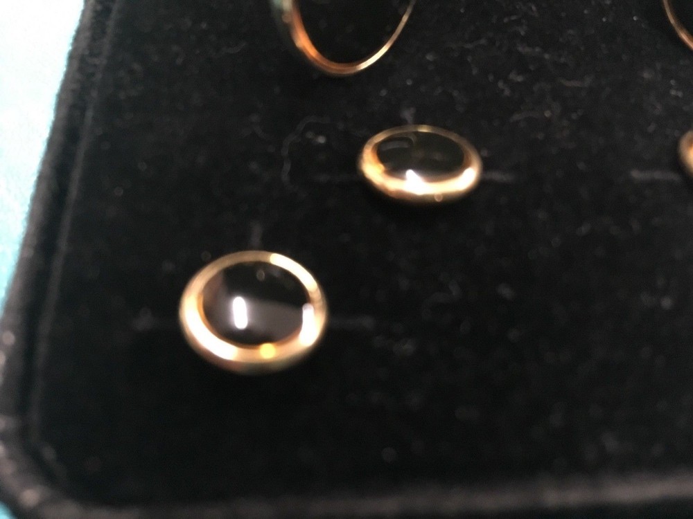 Chiaerelli Gold & Onyx Cufflink and Stud Set
