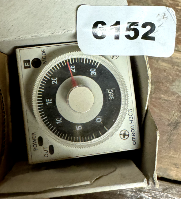 Omron H3CR Timer Module