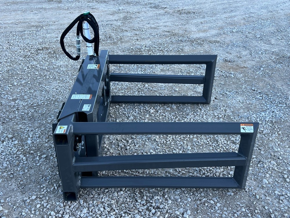 Berlon Bale Handler Grapple Round & Square Bale Fits Skid Steer Tractor Loader