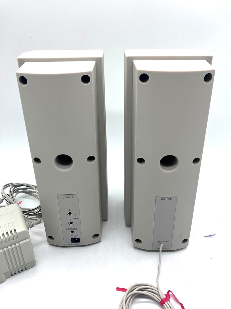 Labtec 2-Piece Speaker System LCS-1020 Includes Power Cord
