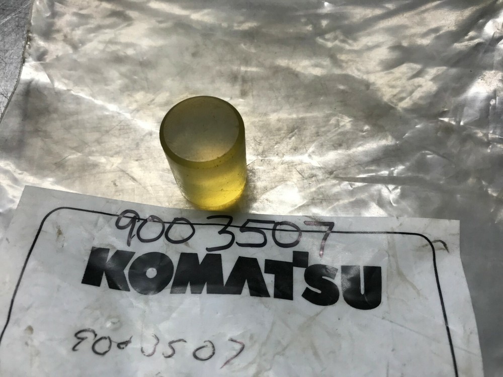 9003507 OEM Komatsu PLUG