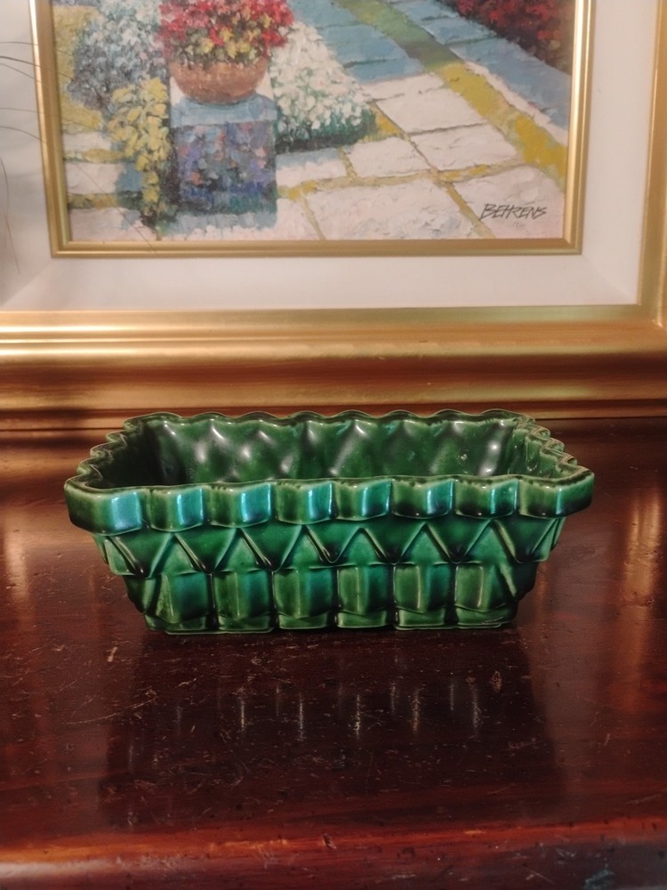 MCM UPCO USA 101 - 7" Green Rectangular Planter