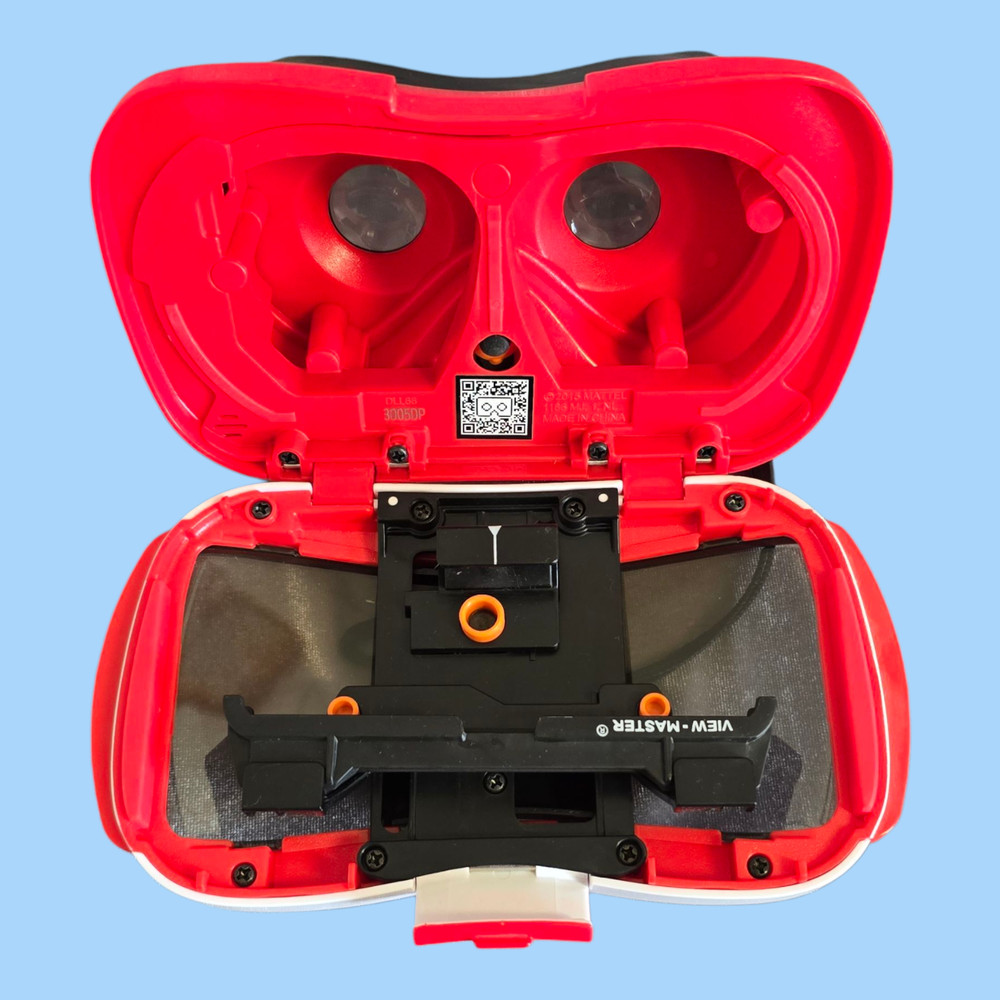 Mattel View Master Virtual Reality VR Starter Pack Headset