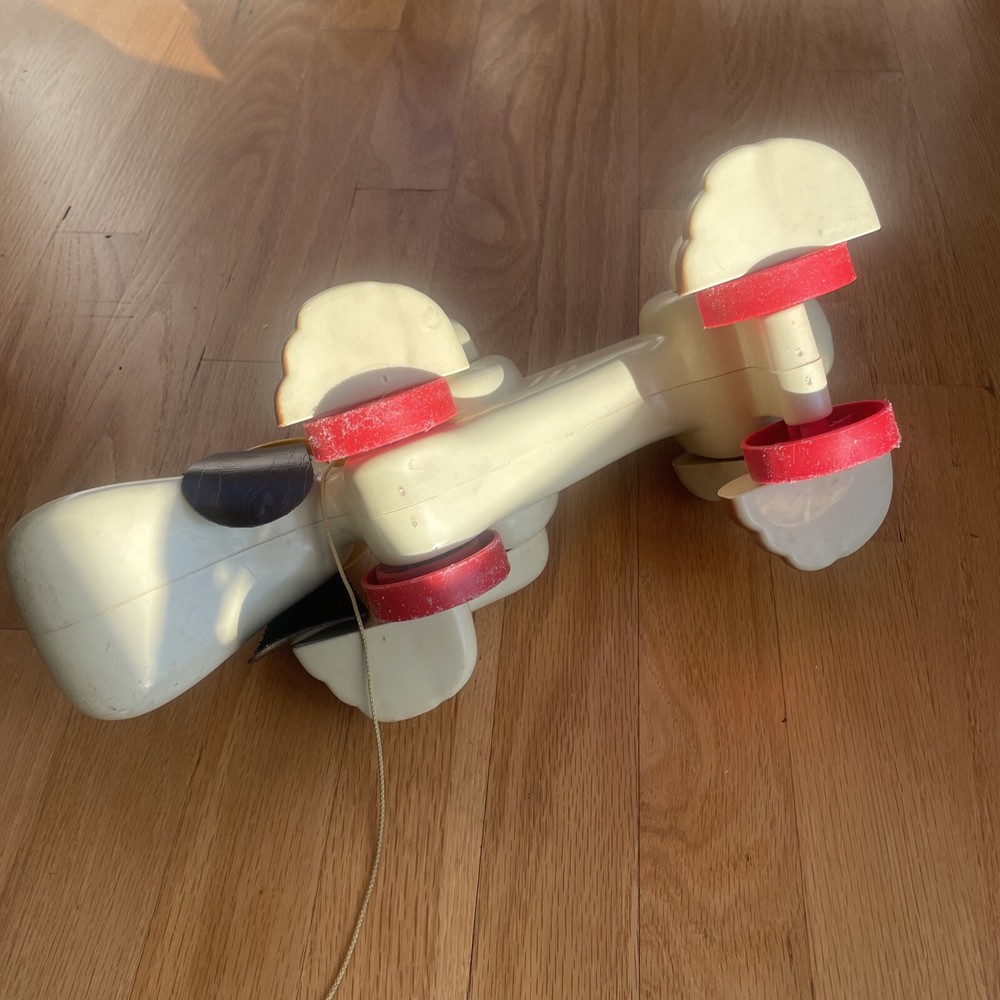 Vintage 1970s Hasbro Digger The Hound Dog Sleuth Detective Pull String Toy