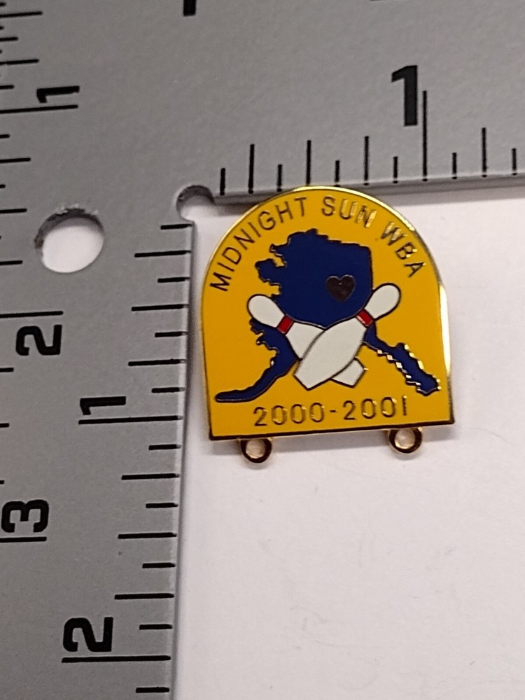 Midnight Sun WBA 2000-2001 Bowling Alaska Lapel Pin