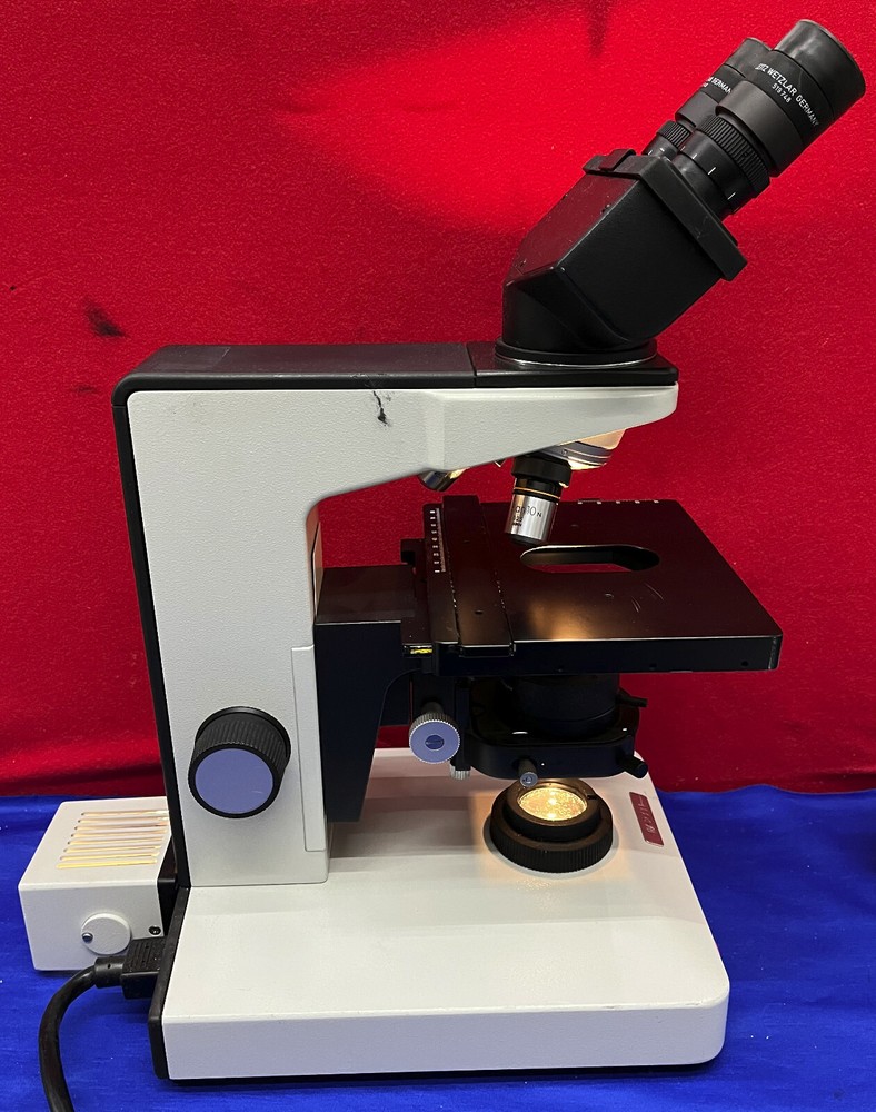 LEITZ LABORLUX K BINOCULAR MICROSCOPE 02043.036 W