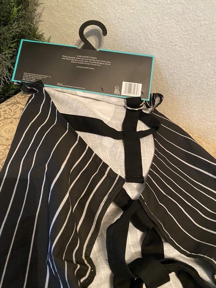 Nightmare Before Christmas Apron & Santa Hat NEW