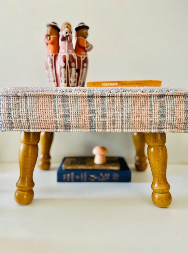 VINTAGE PASTEL WOOD FOOT STOOL