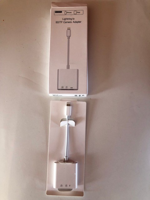 Lightning to SD/TF Camera Multi Function Adapter S-309