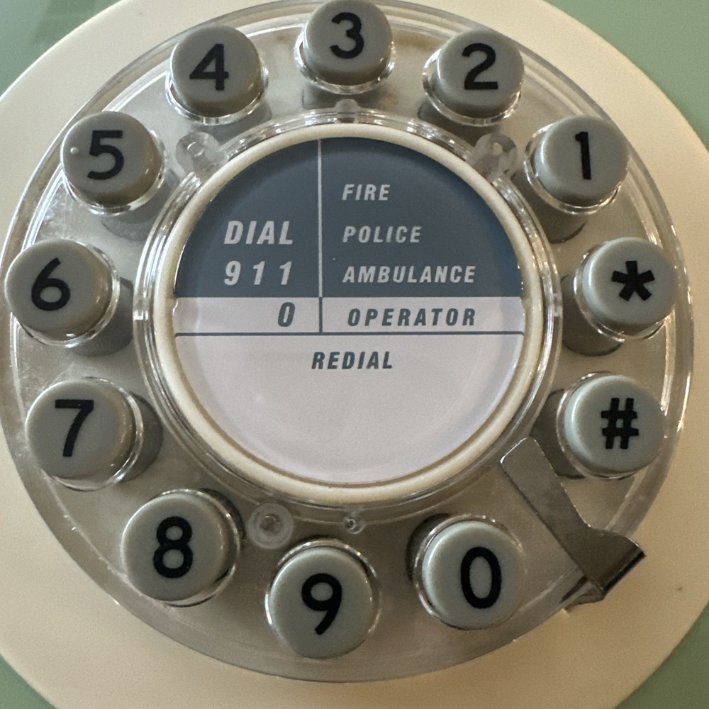Wild & Wolf Model 746 Retro Rotary-Style Push-Button Telephone — Mint Green