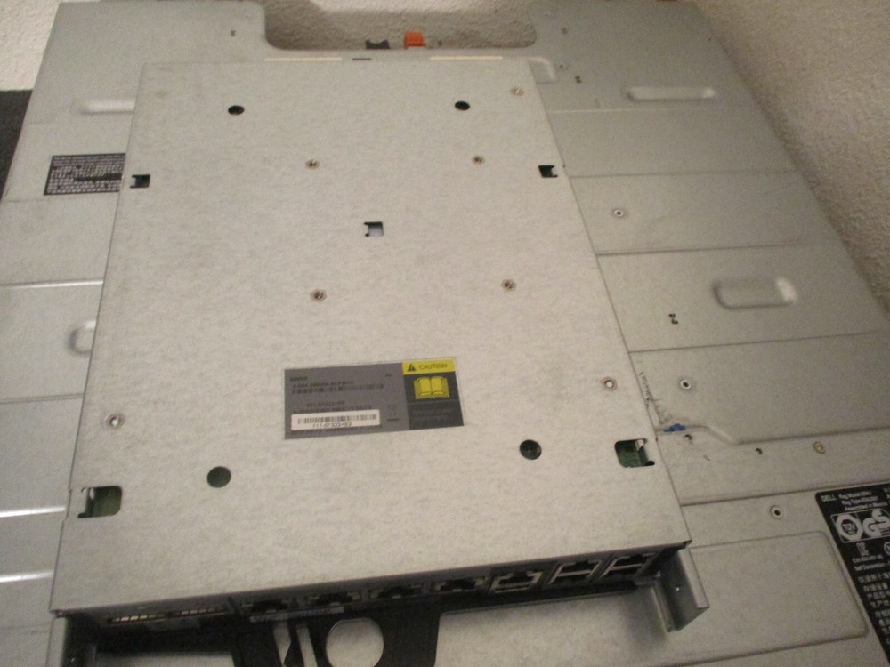 NetApp Controller Module for FAS2520 - 111-01323 storage arrays..